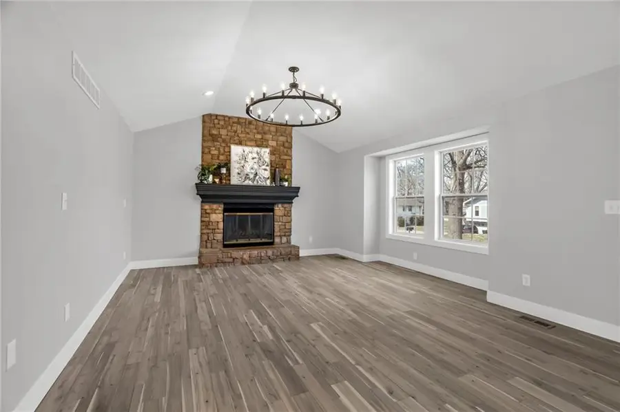 519 NE 112th Terrace, Kansas City, MO 64155 - #3