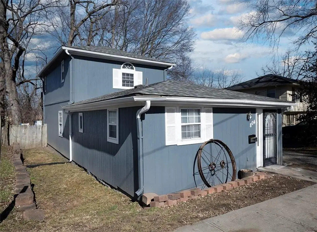 804 E Elm Street, Harrisonville, MO 64701 - #1