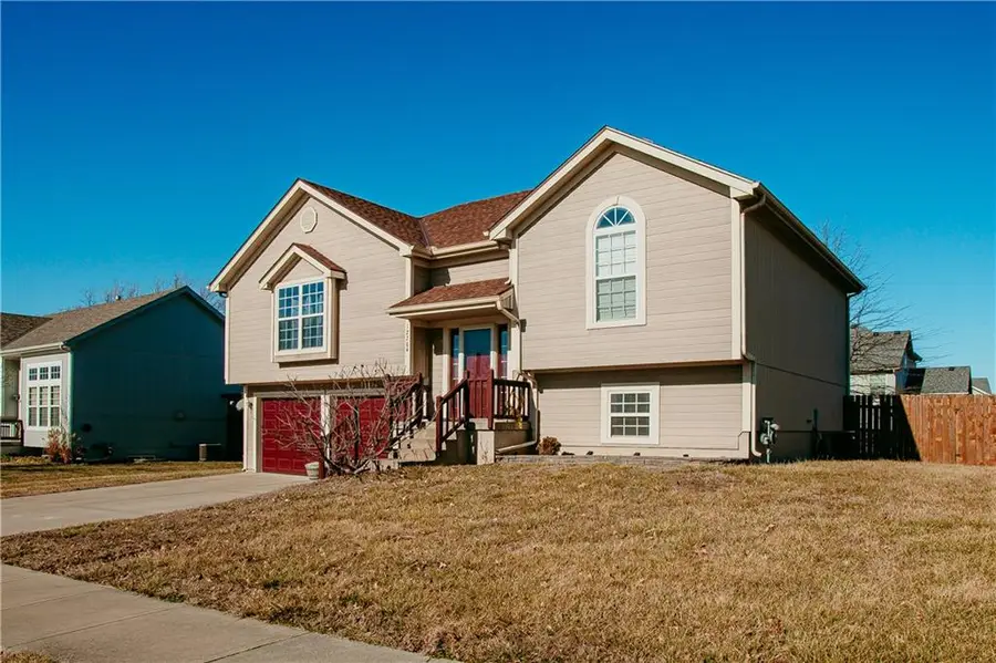 12204 White Oak Street, Peculiar, MO 64078 - #2