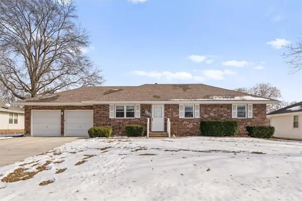 604 NE 1st Street, Blue Springs, MO 64014