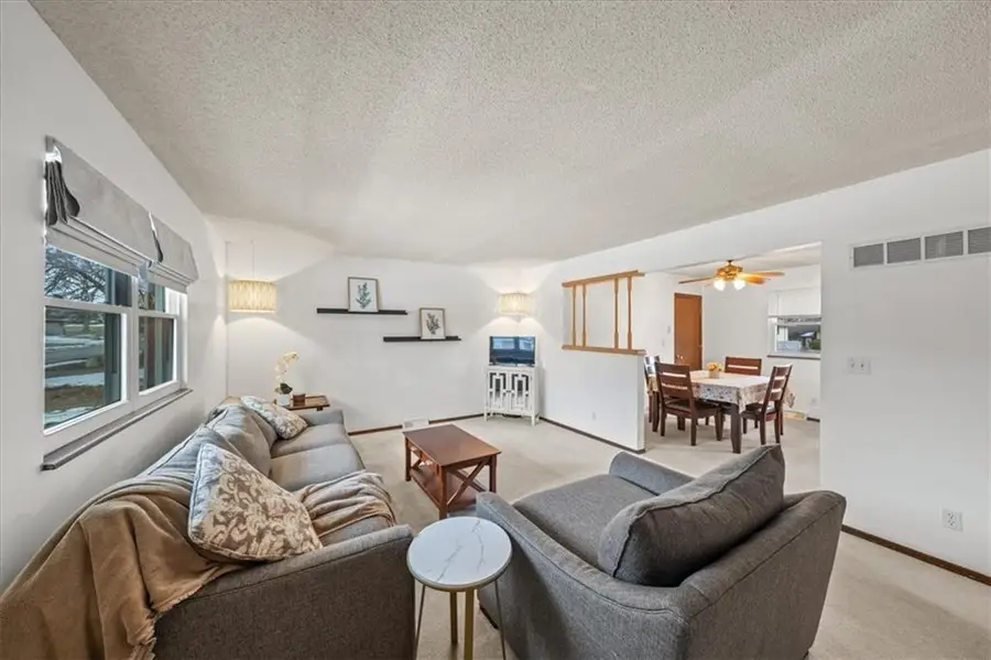 604 NE 1st Street, Blue Springs, MO 64014 - #3