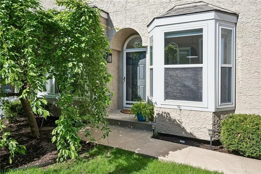 6725 W 126 Court, Leawood, KS 66209 - #3