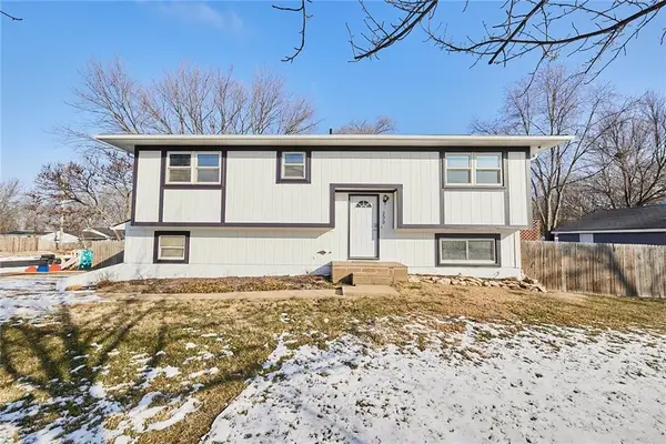 200 E Hulett Street, Edgerton, KS 66021