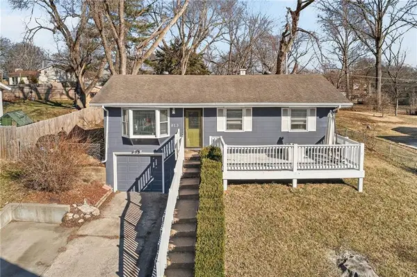 813 S Main Street, Liberty, MO 64068