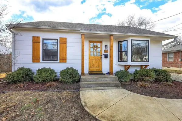 619 E Loula Street, Olathe, KS 66061