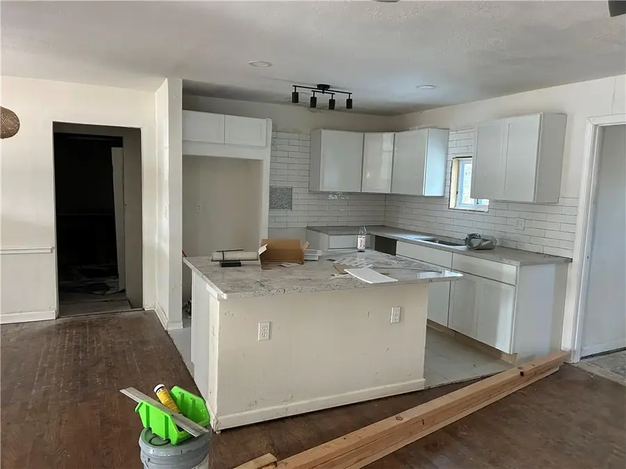 9416 E 64th Street, Raytown, MO 64133 - #3