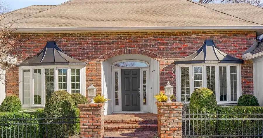 2600 W 70th Street, Mission Hills, KS 66208 - #2