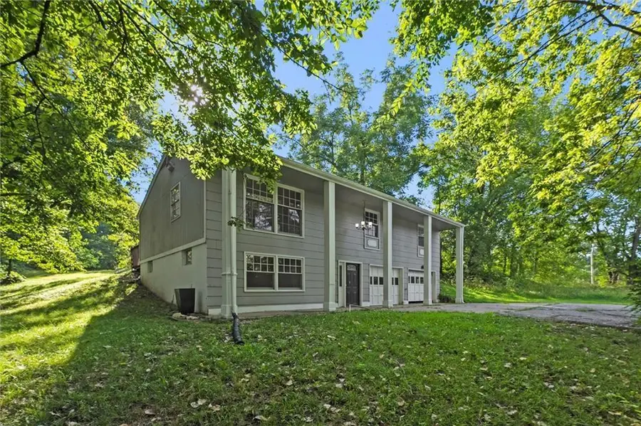 3801 NE Antioch Road, Kansas City, MO 64117 - #3