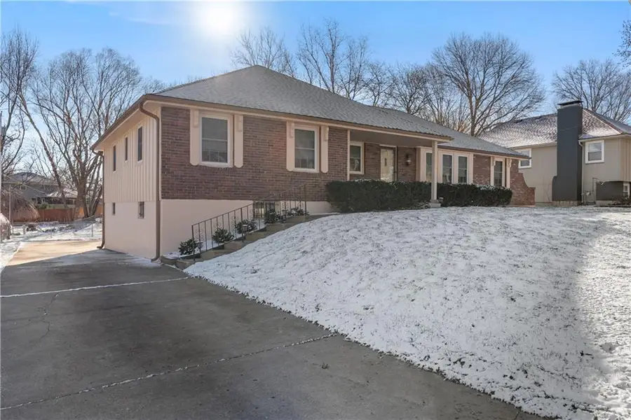 1300 NW 5th Street Terrace, Blue Springs, MO 64014 - #2