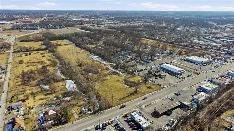 401 N Scott Avenue, Belton, MO 64012 - #2