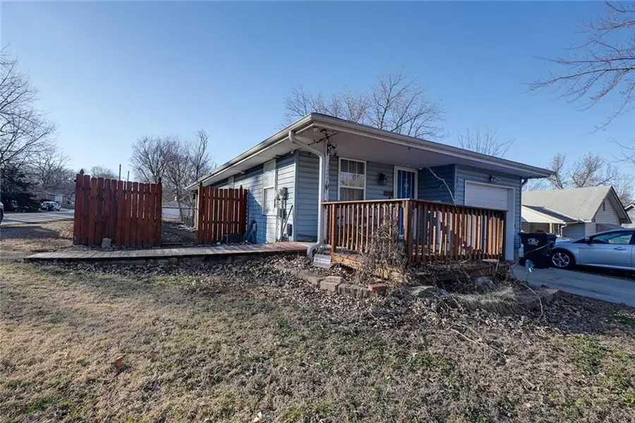 930 S Leslie Street, Independence, MO 64050 - #2