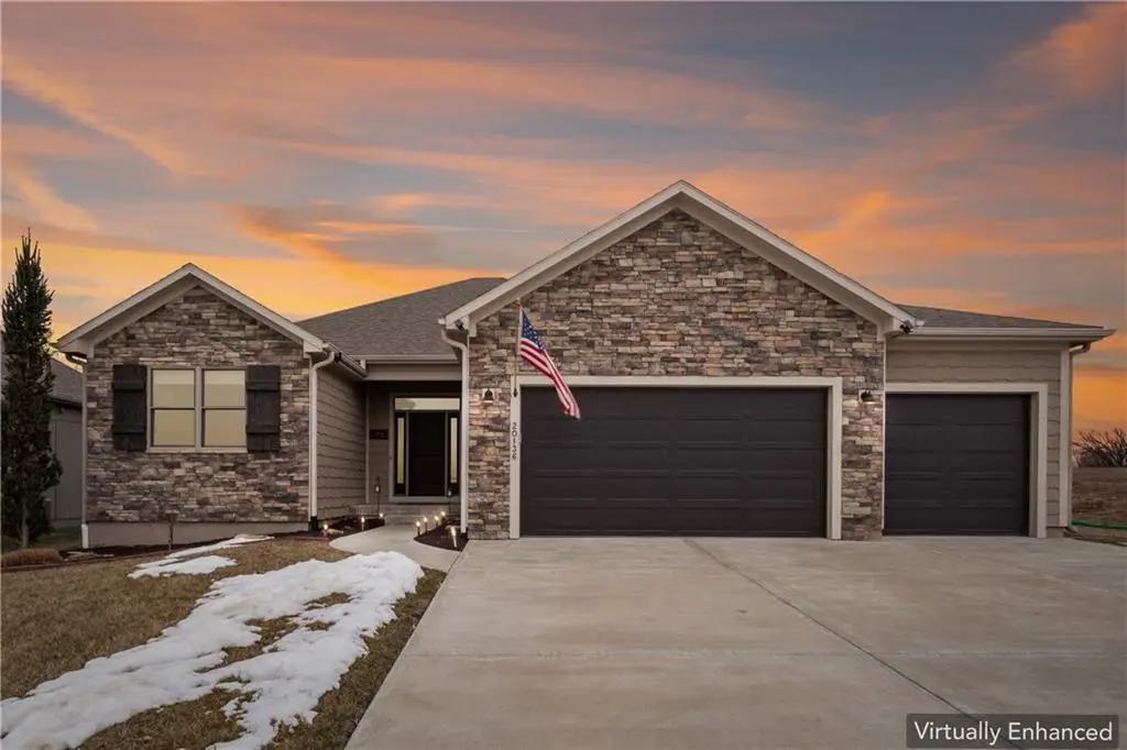 20136 W 224th Terrace, Spring Hill, KS 66083 - #1