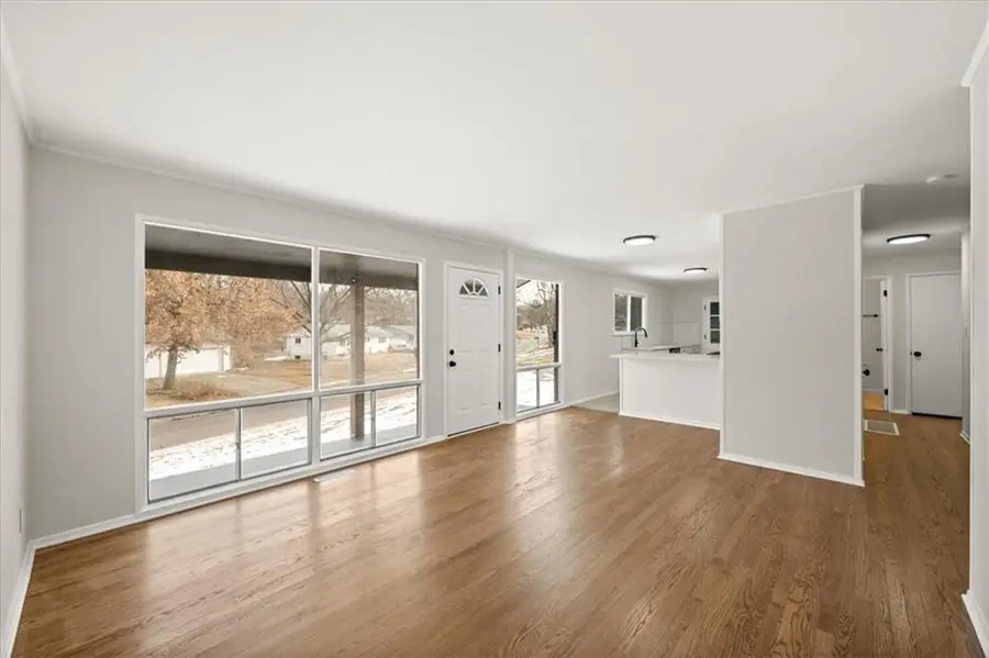 5010 Crisp Avenue, Kansas City, MO 64133 - #2