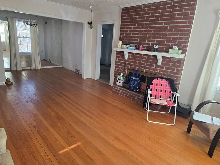 520 E 66th Terrace, Kansas City, MO 64131 - #2