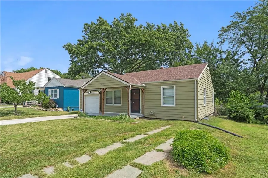 7135 Main Street, Kansas City, MO 64114 - Image #2