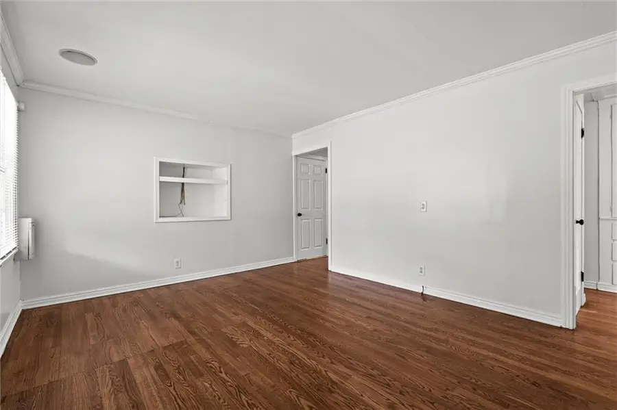 7135 Main Street, Kansas City, MO 64114 - Image #3