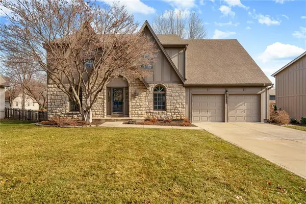 10405 King Street, Overland Park, KS 66214