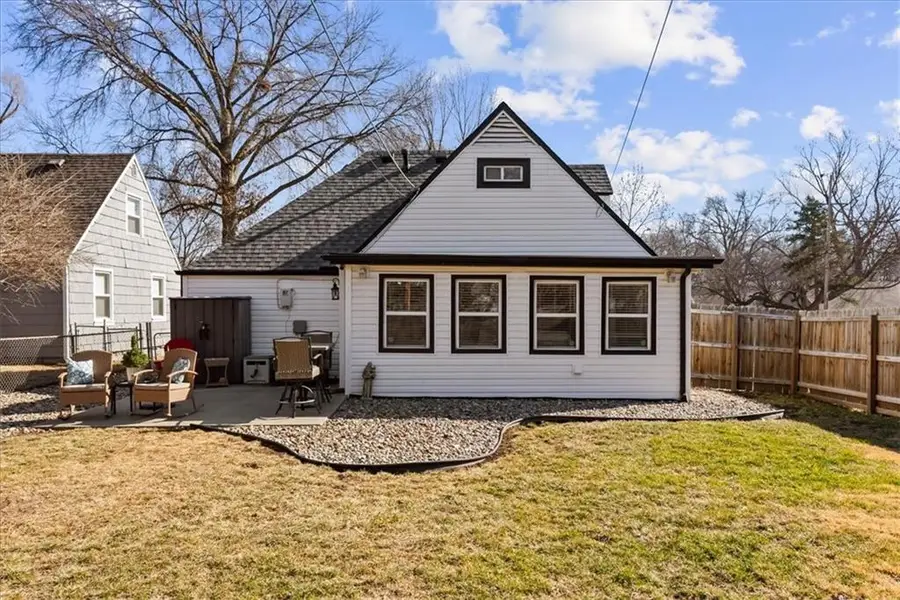 7846 Summit Street, Kansas City, MO 64114 - #3