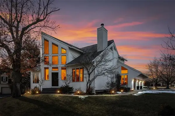 1112 NE Long Ridge Road, Lee's Summit, MO 64064