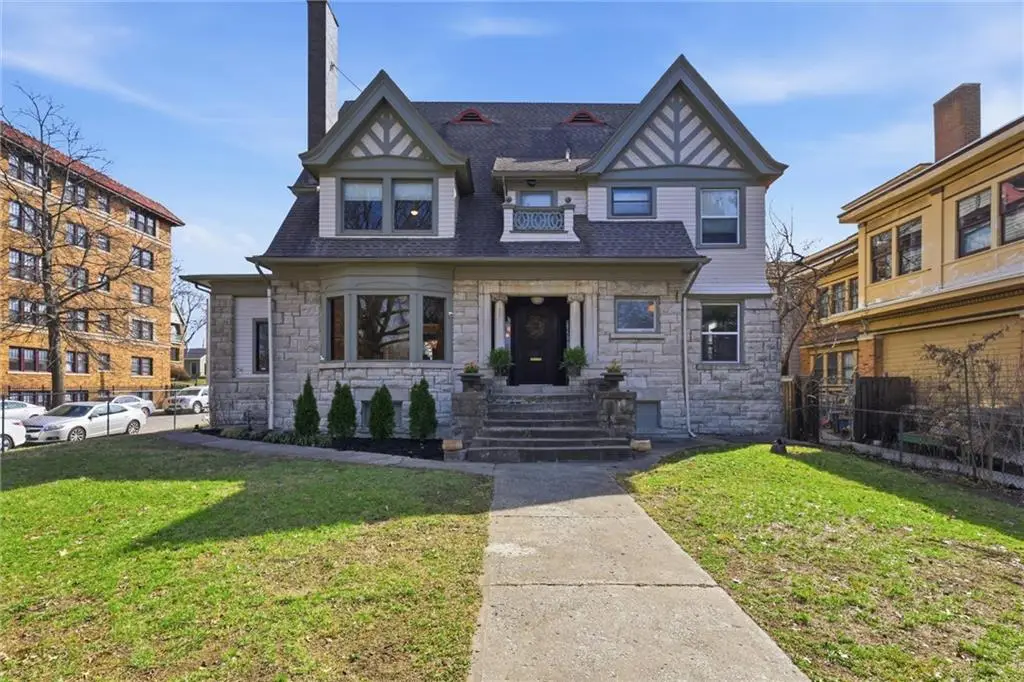 1217 E Armour Boulevard, Kansas City, MO 64109 - #1