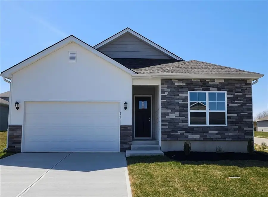 2207 Creek View Lane, Raymore, MO 64083 - #2