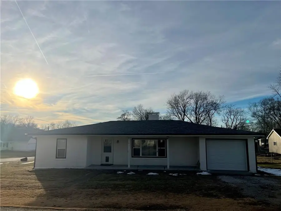 701 N Cherry Street, Cameron, MO 64429 - #2