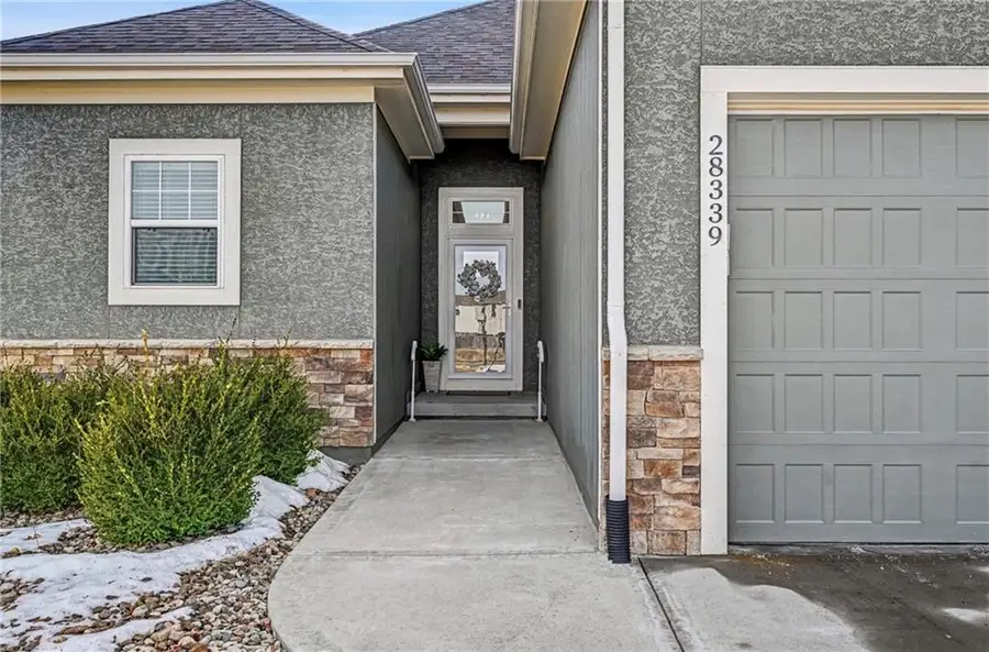 28339 W 164th Street, Gardner, KS 66030 - #2