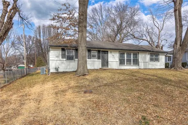 6422 Spring Avenue, Kansas City, KS 66104