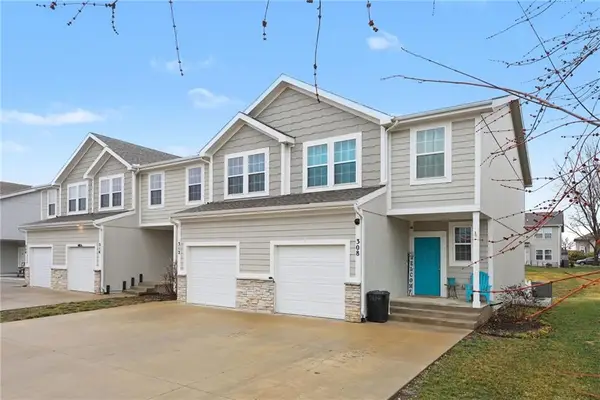 316 N 5th Terrace, Louisburg, KS 66053