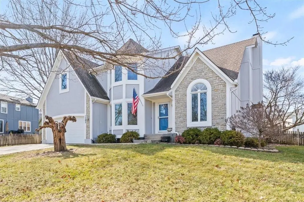 1383 S Hunter Drive, Olathe, KS 66062 - #1