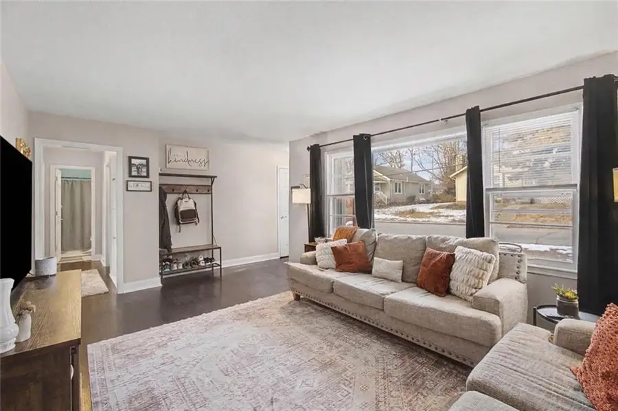 815 Wilhite Street, Excelsior Springs, MO 64024 - #2