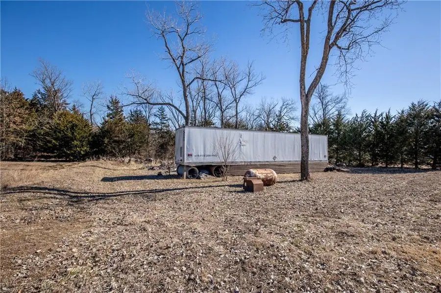 66 N Lakeview Drive, Pleasanton, KS 66075 - #3