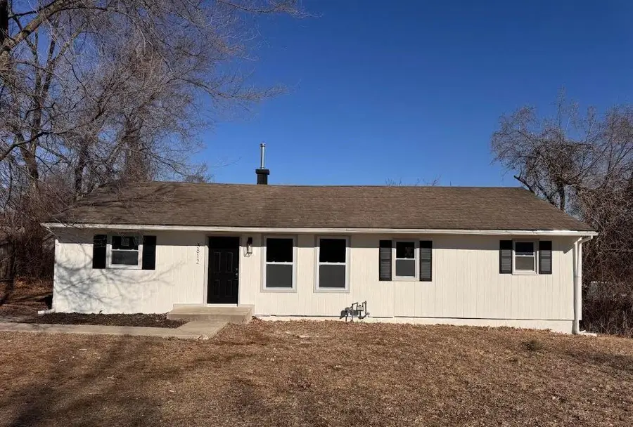 3812 E 93rd Street, Kansas City, MO 64132 - #2