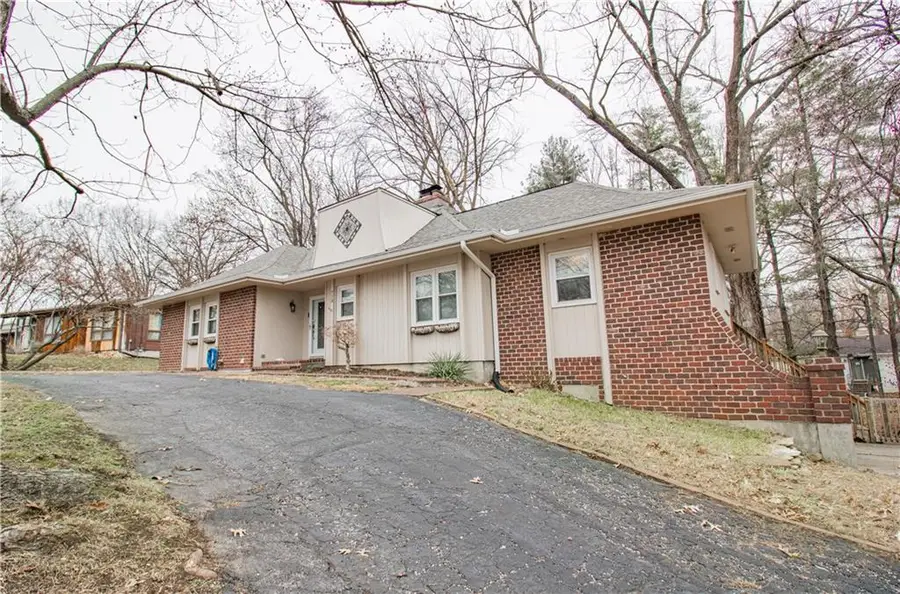 713 Tyler Avenue, Warrensburg, MO 64093 - #2