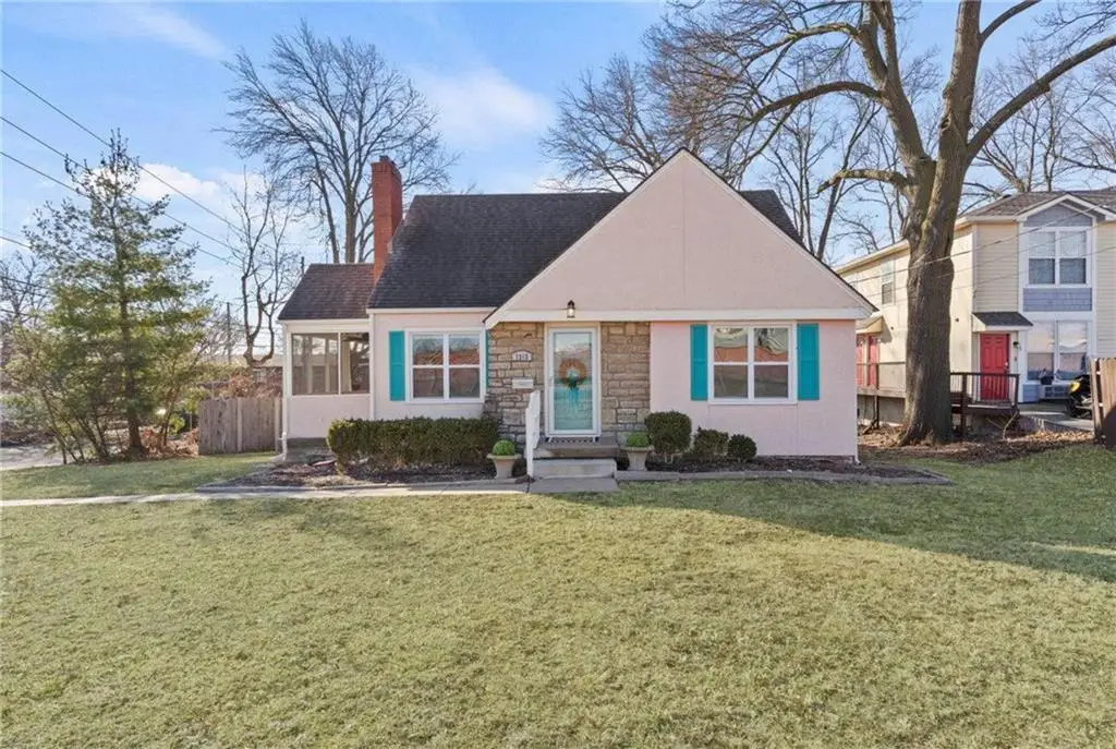 7313 W 61st Street, Overland Park, KS 66202 - #1