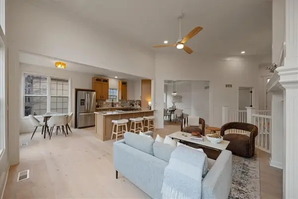 7633 W 148th Terrace, Overland Park, KS 66223