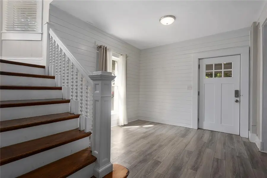 915 E 29th Street, Kansas City, MO 64109 - #3