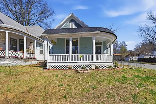 800 Pottawatomie Street, Leavenworth, KS 66048