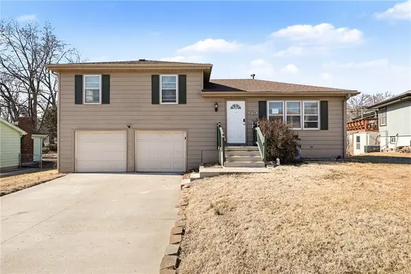 8704 Kentucky Avenue, Raytown, MO 64138