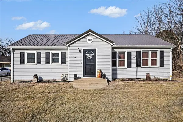 607 W Us Highway 71 Highway, Savannah, MO 64485