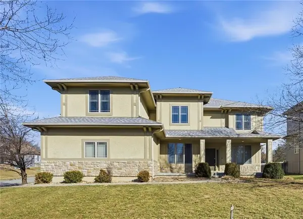 2300 Silver Spring Lane, Lee's Summit, MO 64086