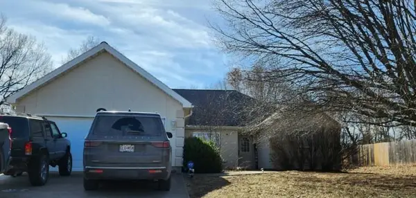 946 E Market Street, Warrensburg, MO 64093