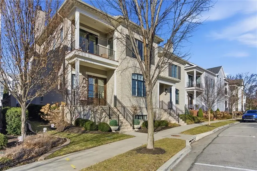 9330 Rosewood Drive, Prairie Village, KS 66207 - #2