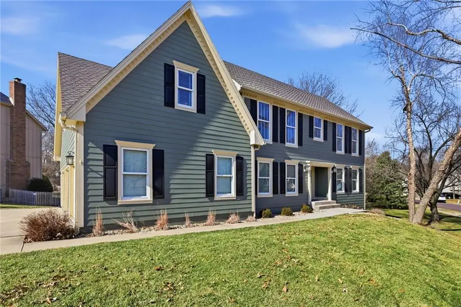 12526 Walmer Street, Overland Park, KS 66209 - #2