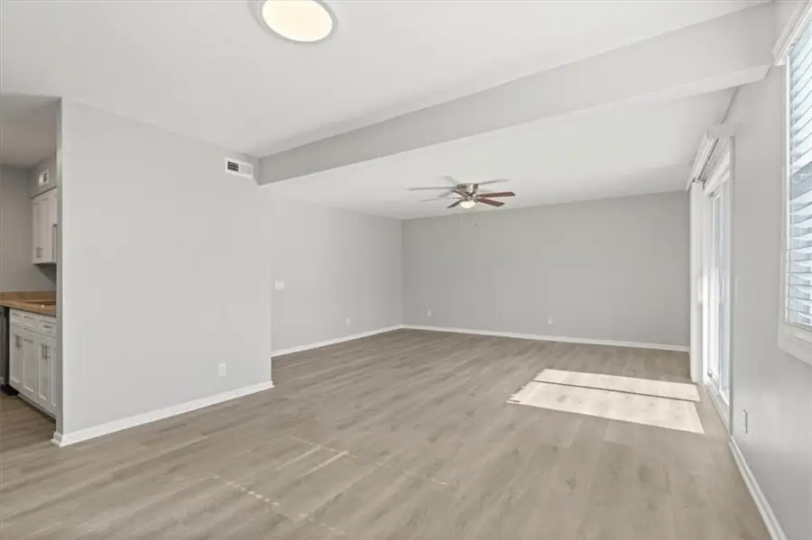 6206 Robinson Street #2, Mission, KS 66202 - #3