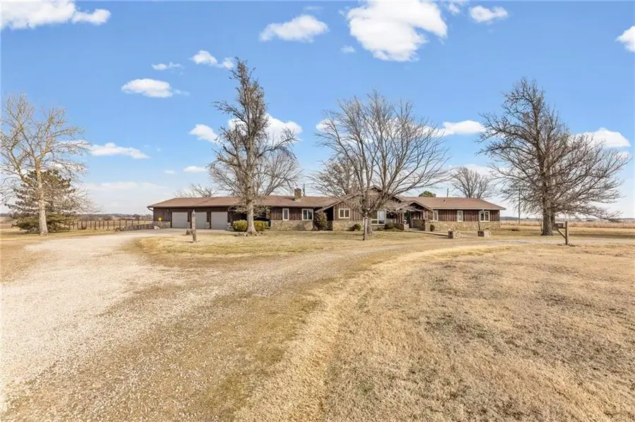 557 U.s. 75 Highway, Yates Center, KS 66783 - #3