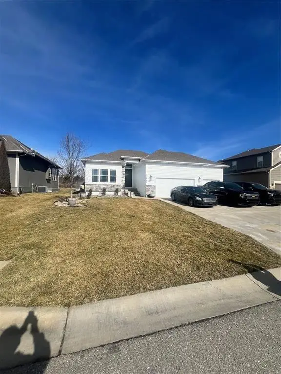 12442 Parkview Avenue, Kansas City, KS 66109 - #2