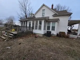 201 S Tennessee Avenue, Columbus, KS 66725 - #3