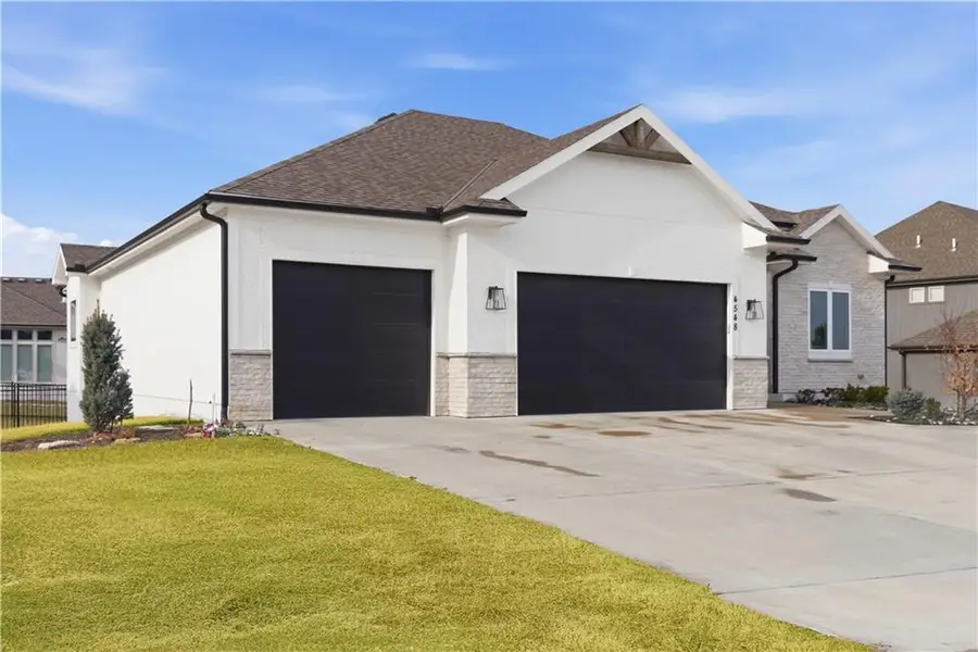 4548 NE Seneca Terrace, Lees Summit, MO 64064 - #3