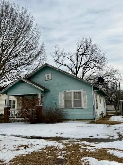 1309 W 4th Street, Coffeyville, KS 67337